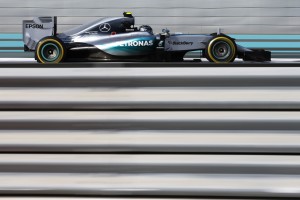 Rosberg tops FP2 on Fri 27nov2015 Abu Dhabi FIA pic