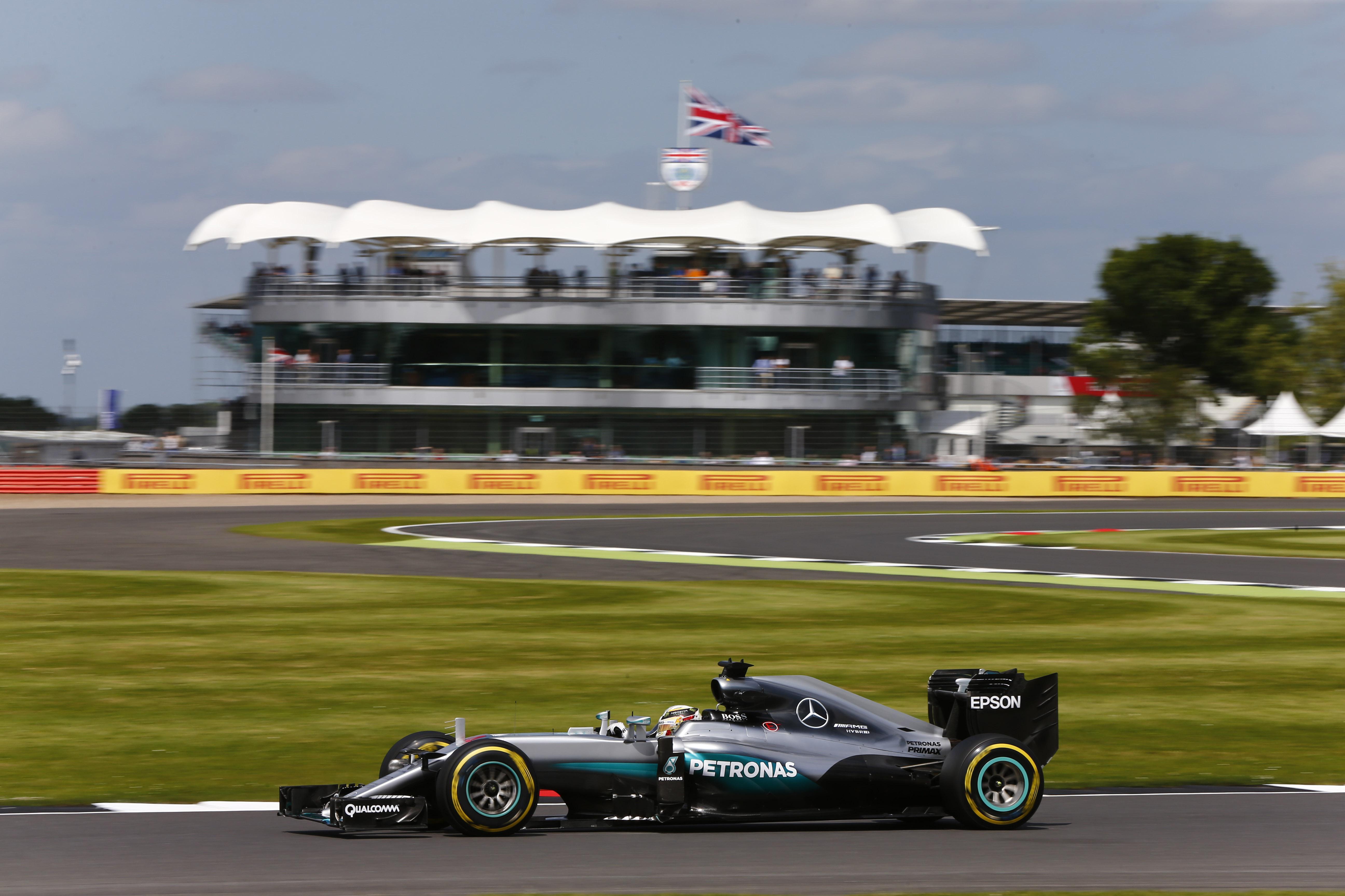 Photo of Hamilton tops times in both the FP