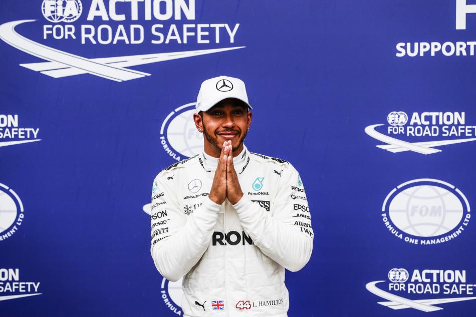 Photo of Hamilton takes pole, breaks Schumi’s record for all-time pole positions: F1 Italian Grand Prix