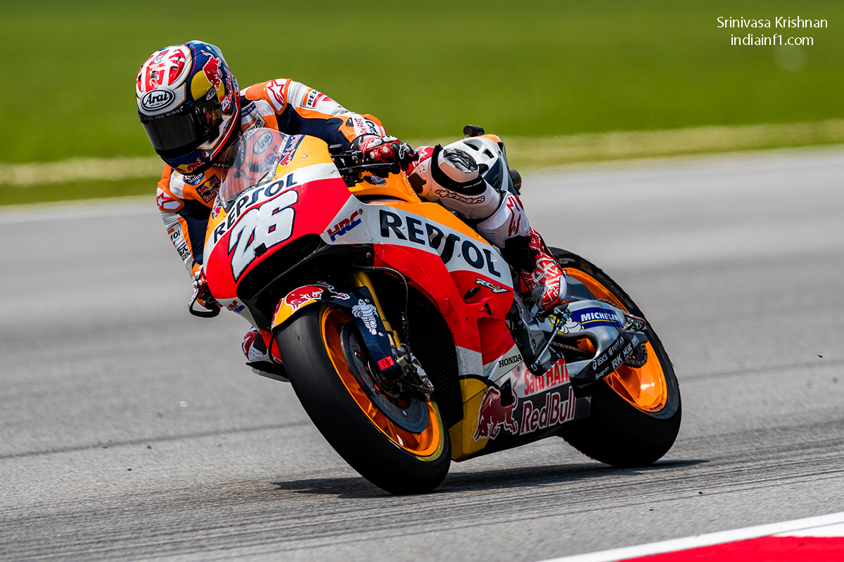 Photo of Pedrosa takes surprise pole ahead of Zarco; Dovi to fight from p3 ahead of Rossi