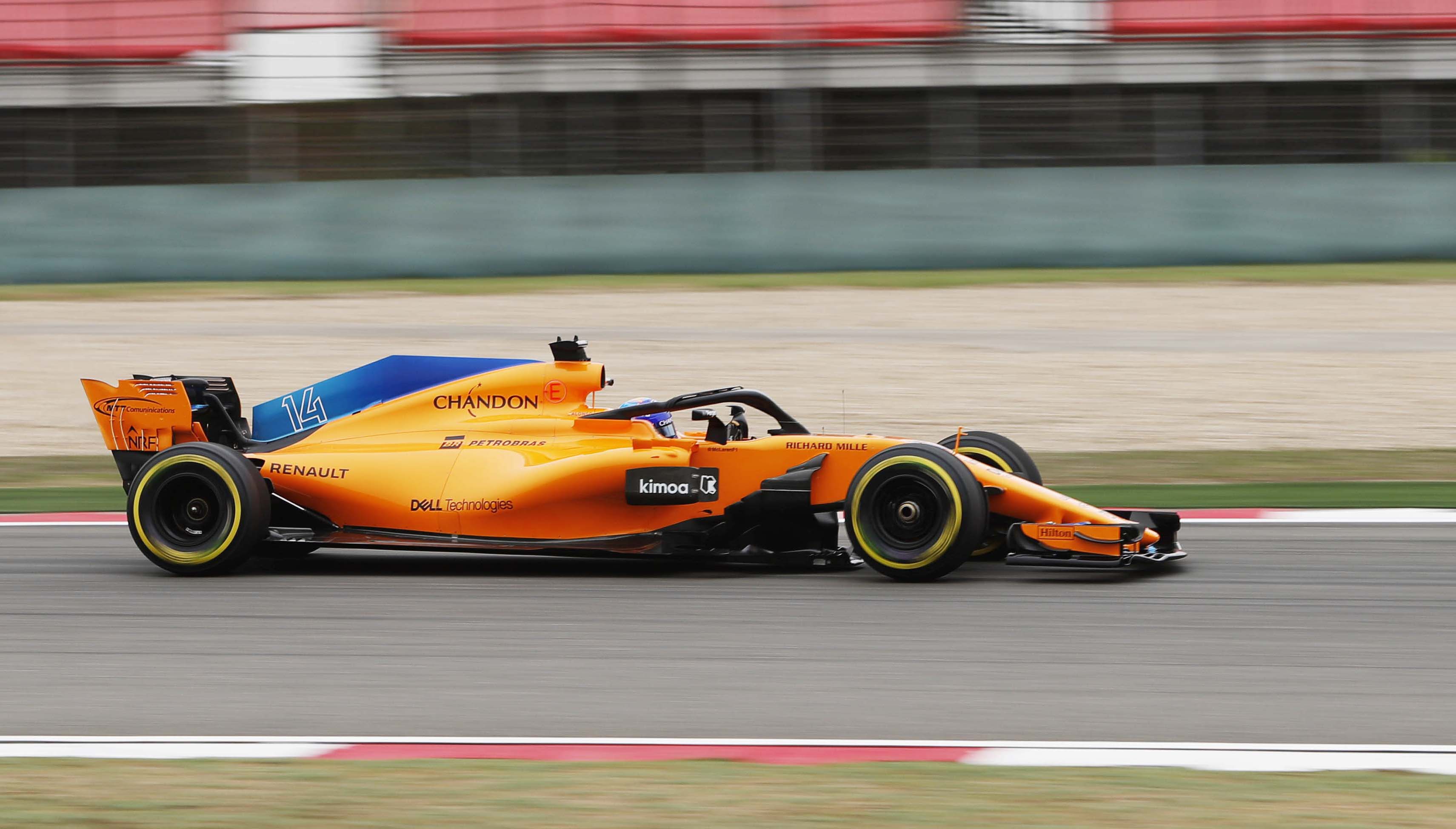 Photo of P13 and P14 for Alonso and Vandoorne, but McLaren hopeful of scoring points on Sunday