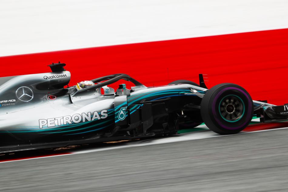 Photo of Hamilton tops speedcharts in practice: Austrian GP