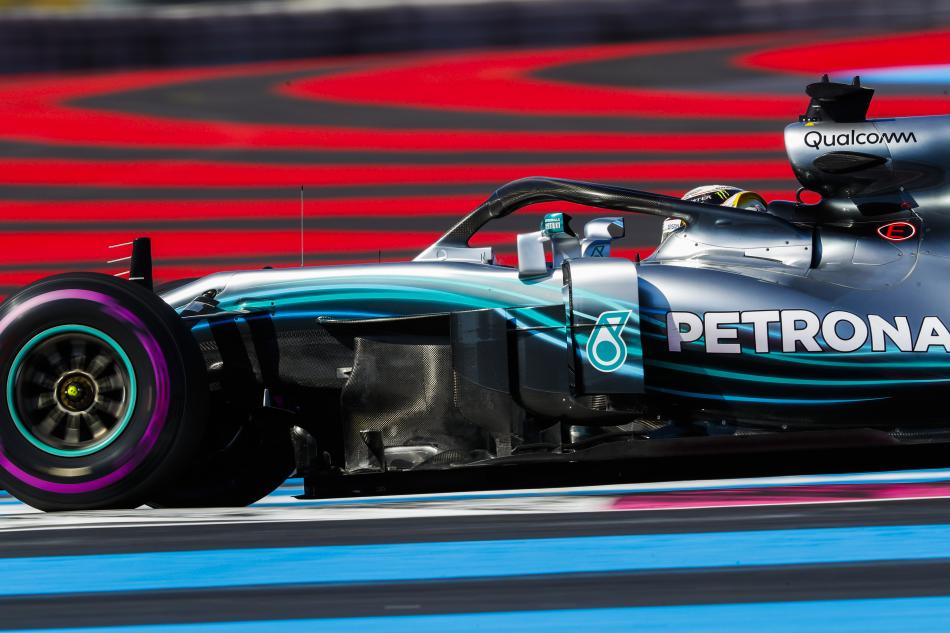 Photo of Hamilton sets blistering pace in FP2: French GP