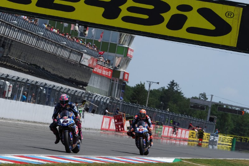 Photo of Alex Lowes of Pata Yamaha takes his debut win in style around Brno