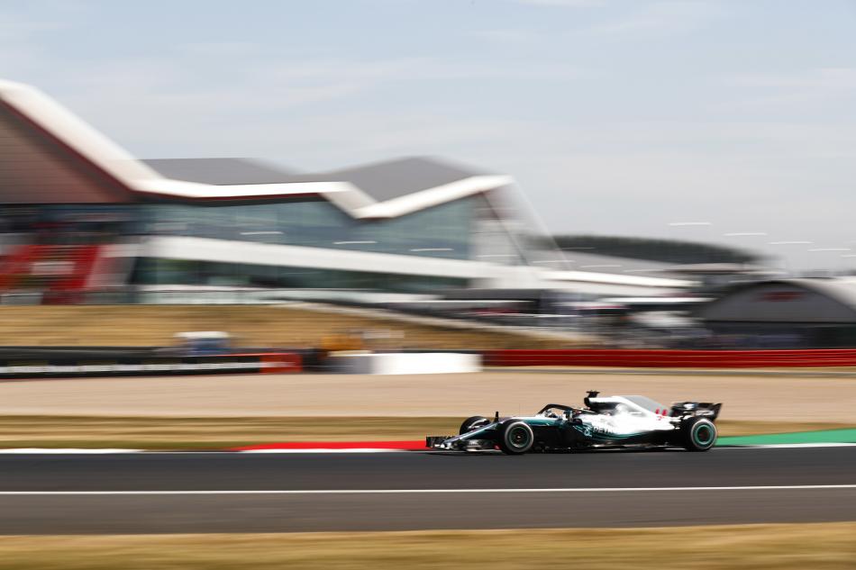 Photo of Lewis Hamilton quickest in free practice: British GP