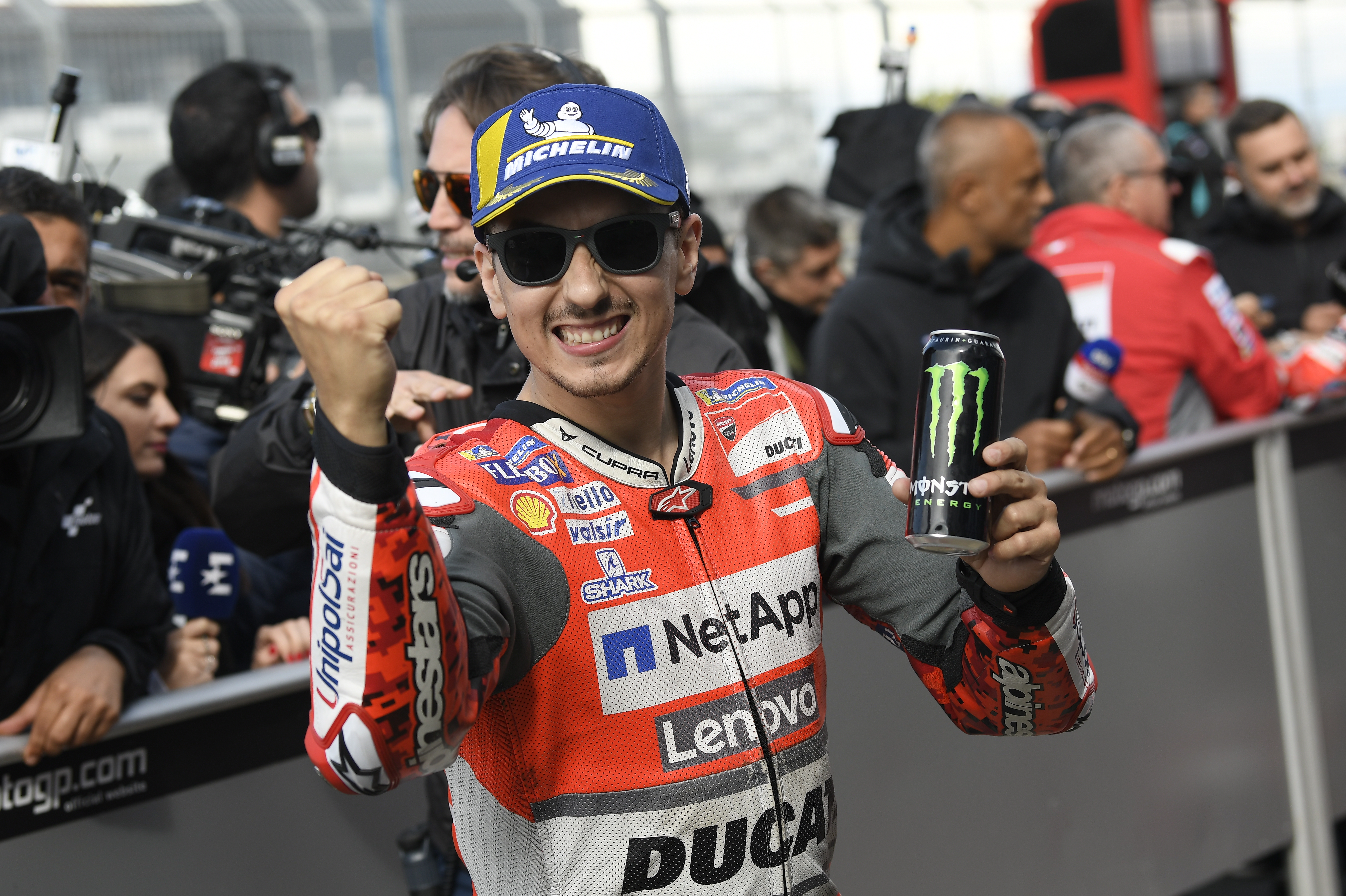 Photo of Lorenzo takes pole; it is a first Ducati 1-2 since 2006: MotoGP