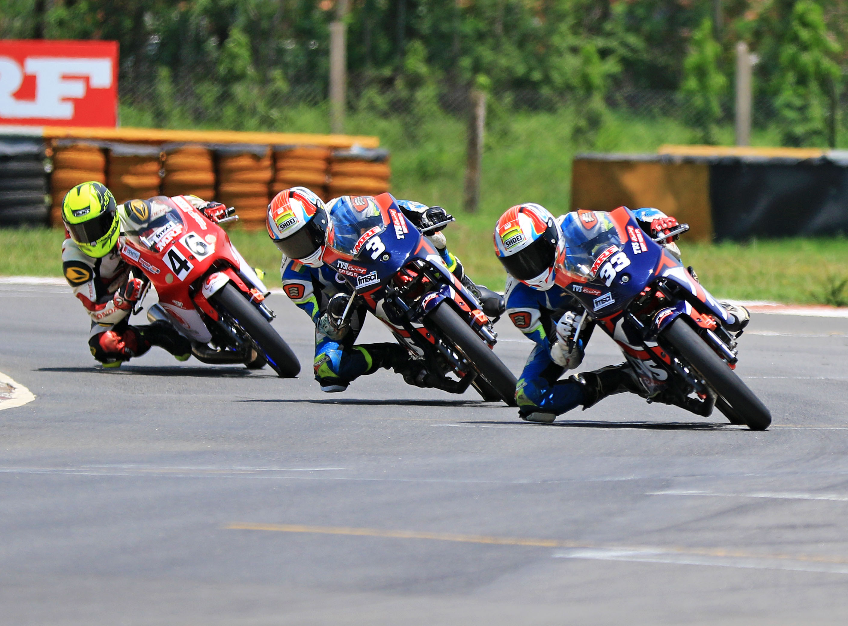 Photo of KY Ahamed pips mentor Jagan in the last lap; Jagan still leads the table: SuperSport 165 cc Class