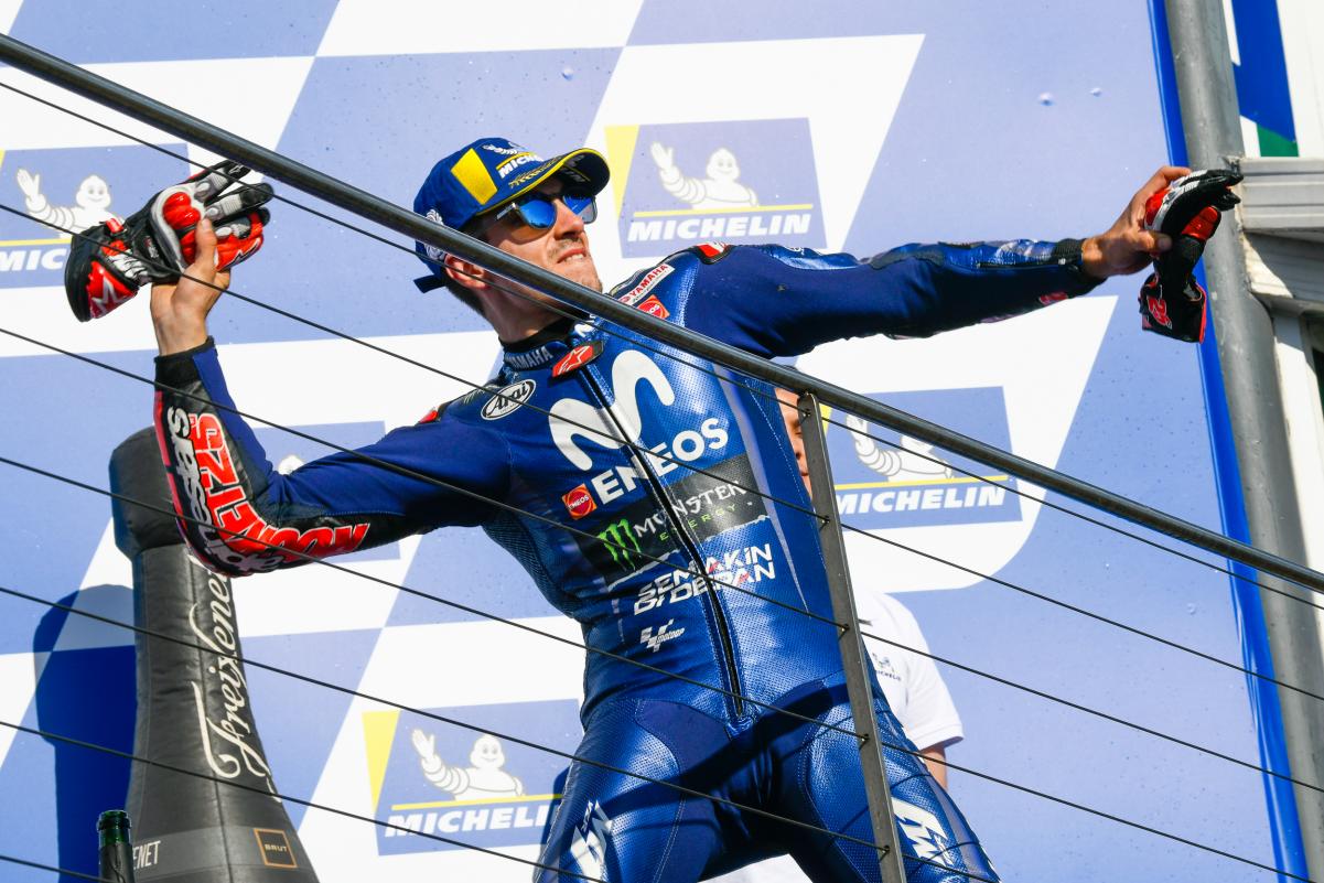 Photo of Viñales ends Yamaha drought with spectacular Island win after Marquez forced to retire