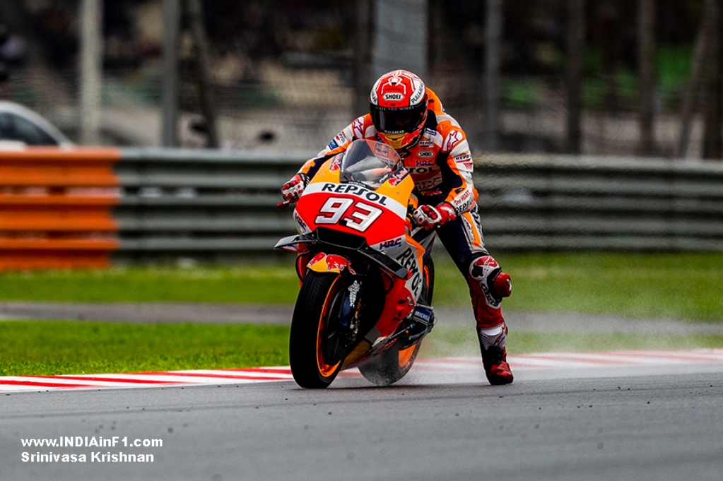 Photo of FLASH: Marc Marquez takes pole but receives 6-place penalty