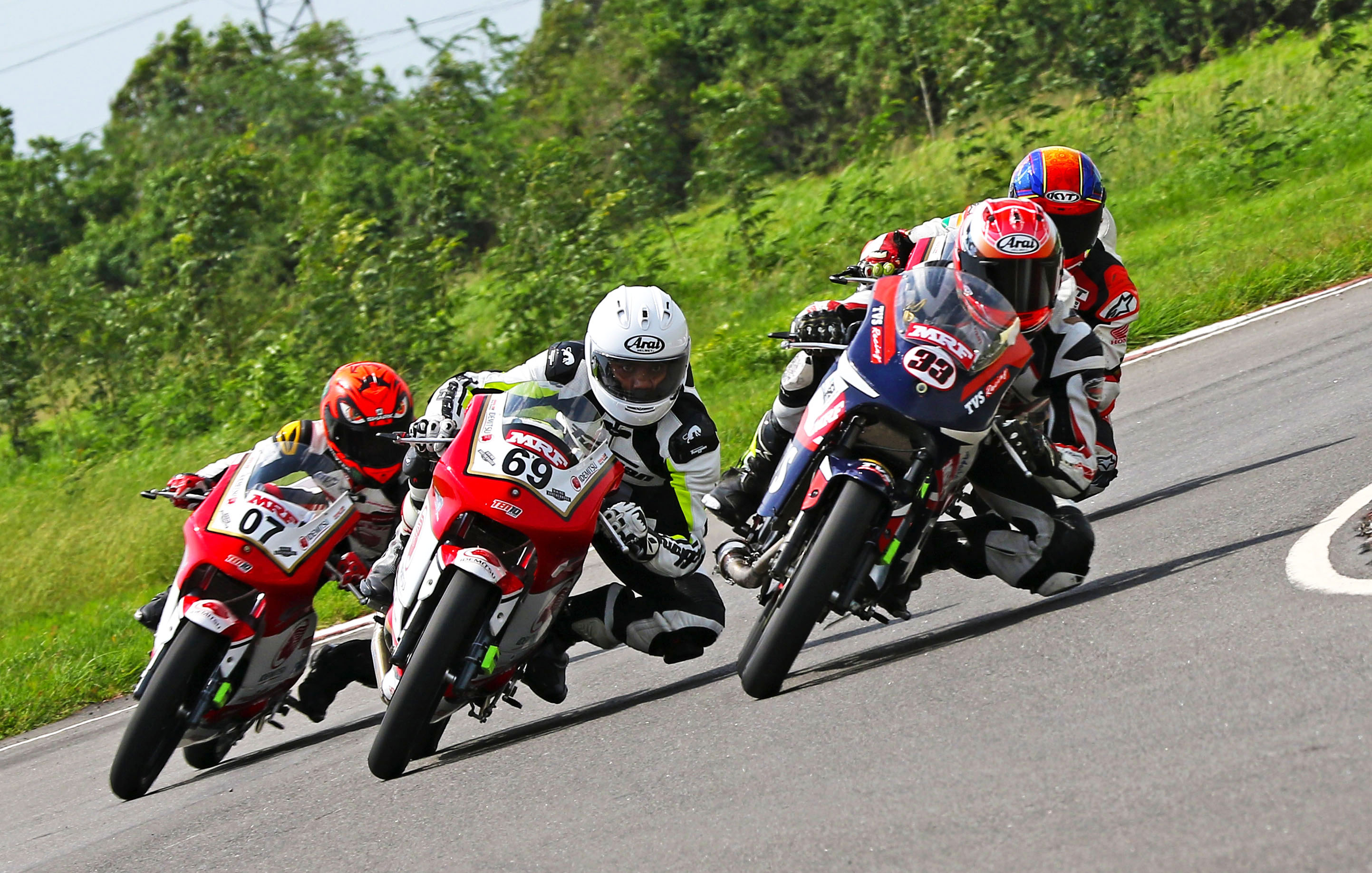 Photo of Double points for last round keep Championship stakes wide open: Bike Nationals