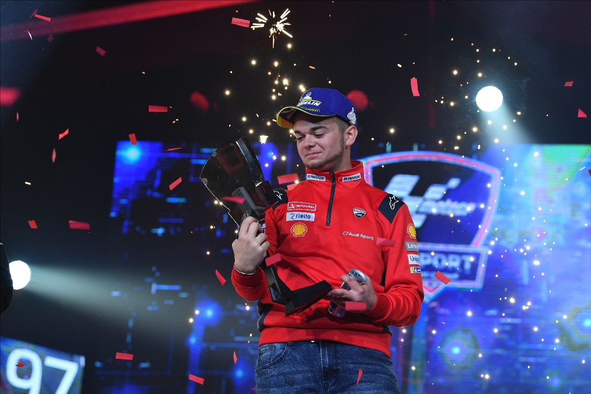 Photo of AndrewZh takes stunning Championship victory in a dramatic season finale