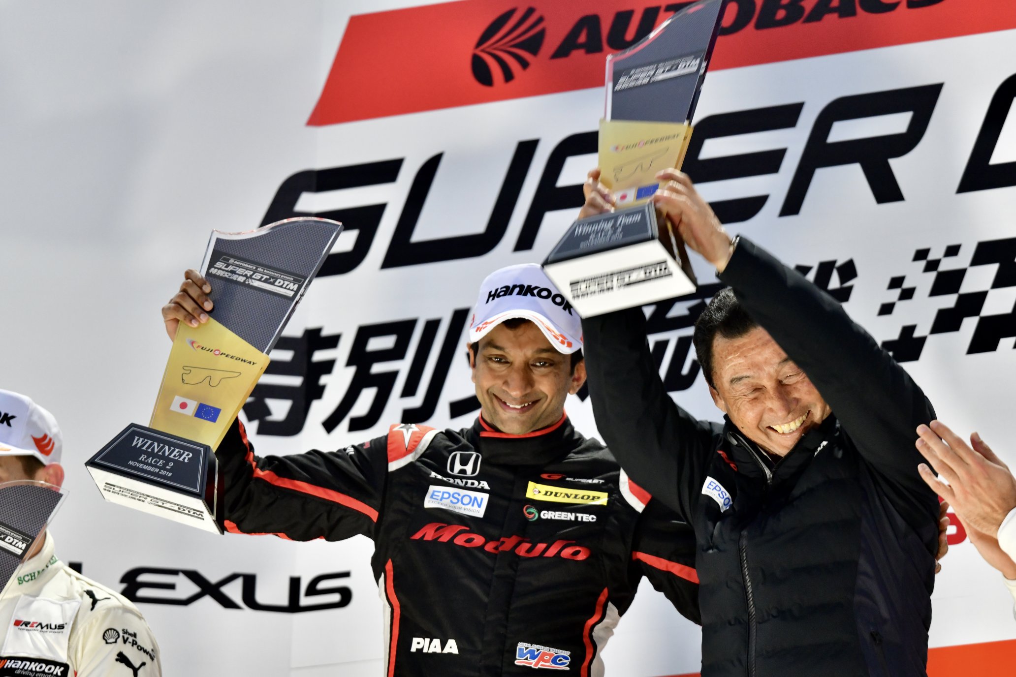 Photo of Narain Karthikeyan wins Super GTx DTM Dream Race