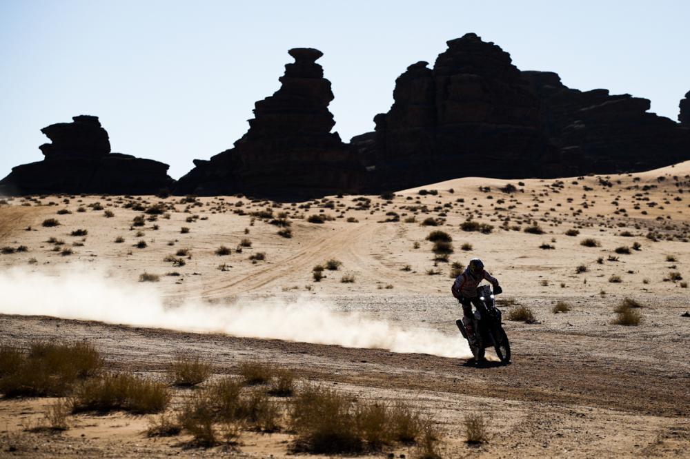 Photo of Harith Noah’s Dakar ends as bike refuses to start; CS Santosh improves to overall 44th