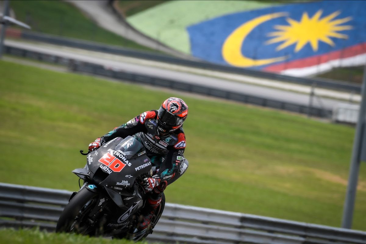 Photo of Fabio Quartararo tops timesheets on Day 2 of Sepang Test: MotoGP