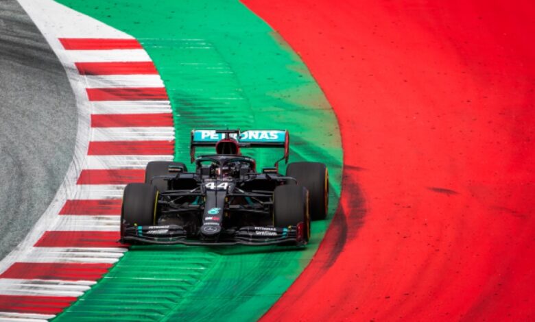 Photo of Hamilton tops FP sessions as racing returns in Austria