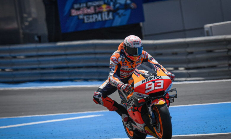 Photo of Marquez, Viñales and Crutchlow split by less than a tenth on Friday
