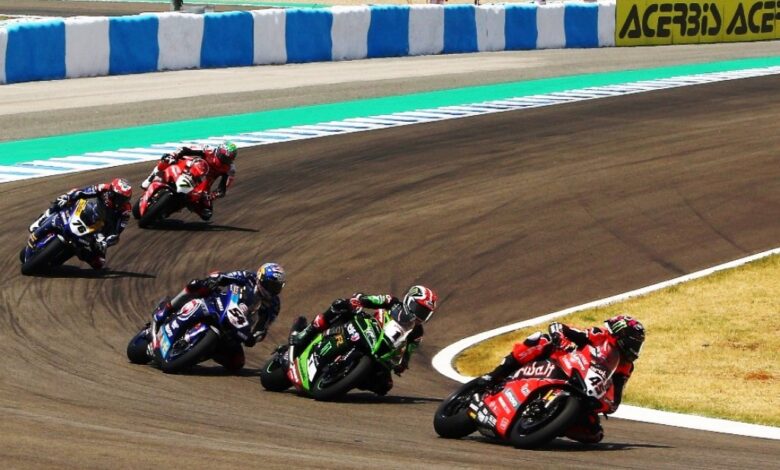 Photo of Redding claims first WorldSBK win after thrilling five-way battle