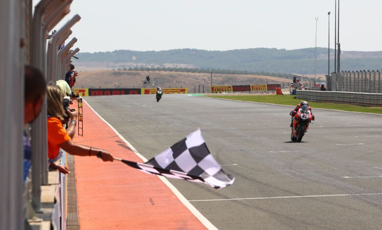 Photo of Redding claims Race 1 honours at Navarra: WorldSBK