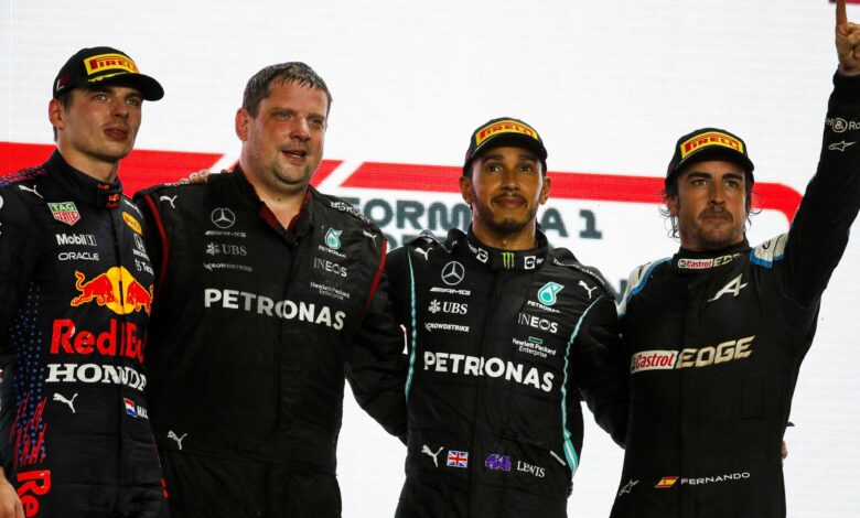 Photo of Alonso, takes podium after 7 years; Hami takes win