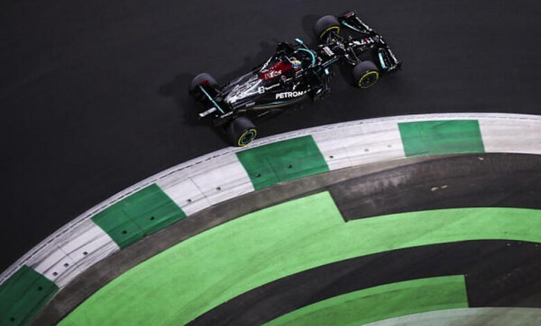 Photo of Hamilton continues to set the pace at F1’s new Jeddah Corniche circuit