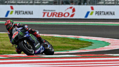 Photo of Quartararo leads Morbidelli by just 0.030 as Yamaha lock out the top in Lombok