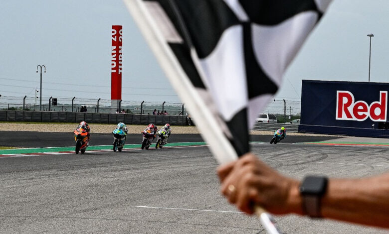 Photo of Masia back on top after classic Moto3 finish at COTA