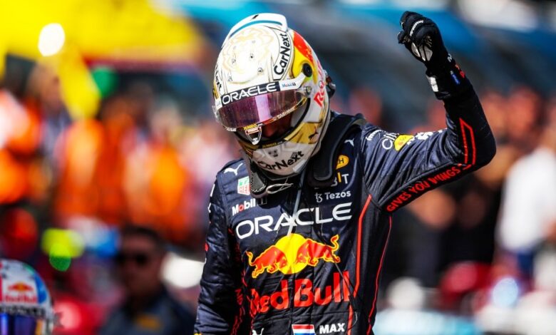 Photo of Max Verstappen wins Spanish GP to take championship lead