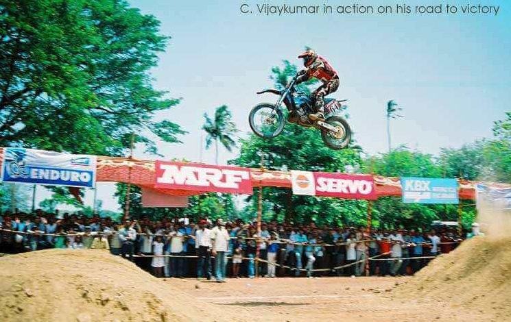Photo of Vijaykumar bags double in top class; TVS Racing Sweeps MRF National Supercross