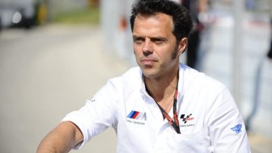 Photo of Loris Capirossi gives thumbs up for Buddh Circuit