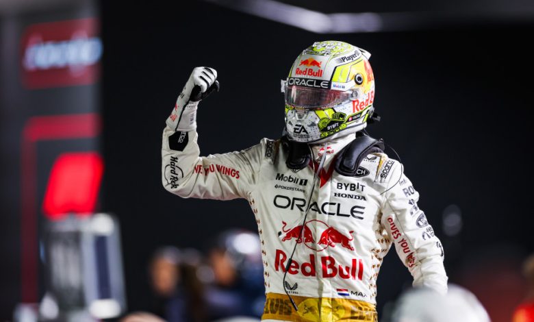 Photo of Max Verstappen overcomes time penalty to win at Las Vegas