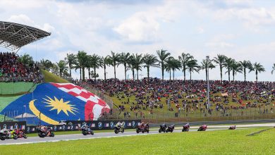 Photo of Title fight rolls on as Bagnaia beats Martin in an all-time thriller at Sepang